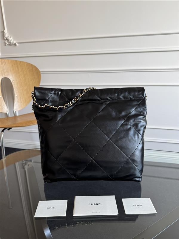 2026127215212586 600